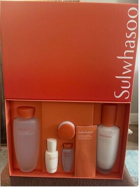 Sulwhasoo Skincare Set -NEW